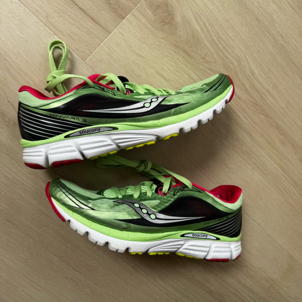 Saucony Kinvara 5 (size 8.5)